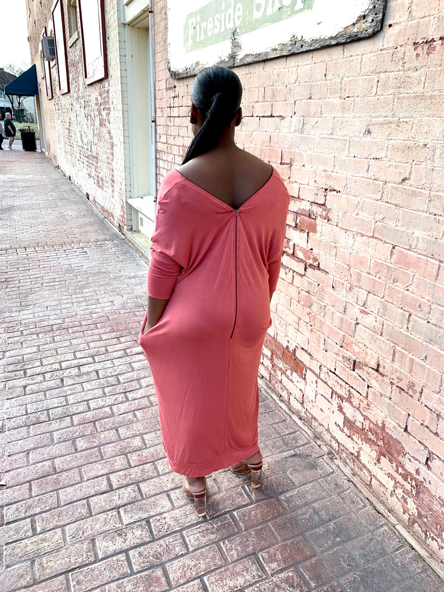 Issa Vibe Zipper Midi Dress | Marsala