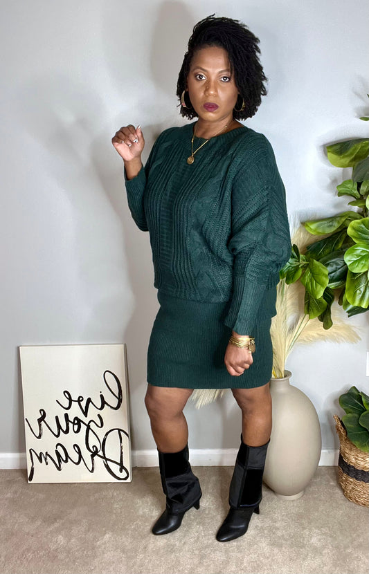 FEELING GREEN DOLMAN SWEATER DRESS | DARK GREEN